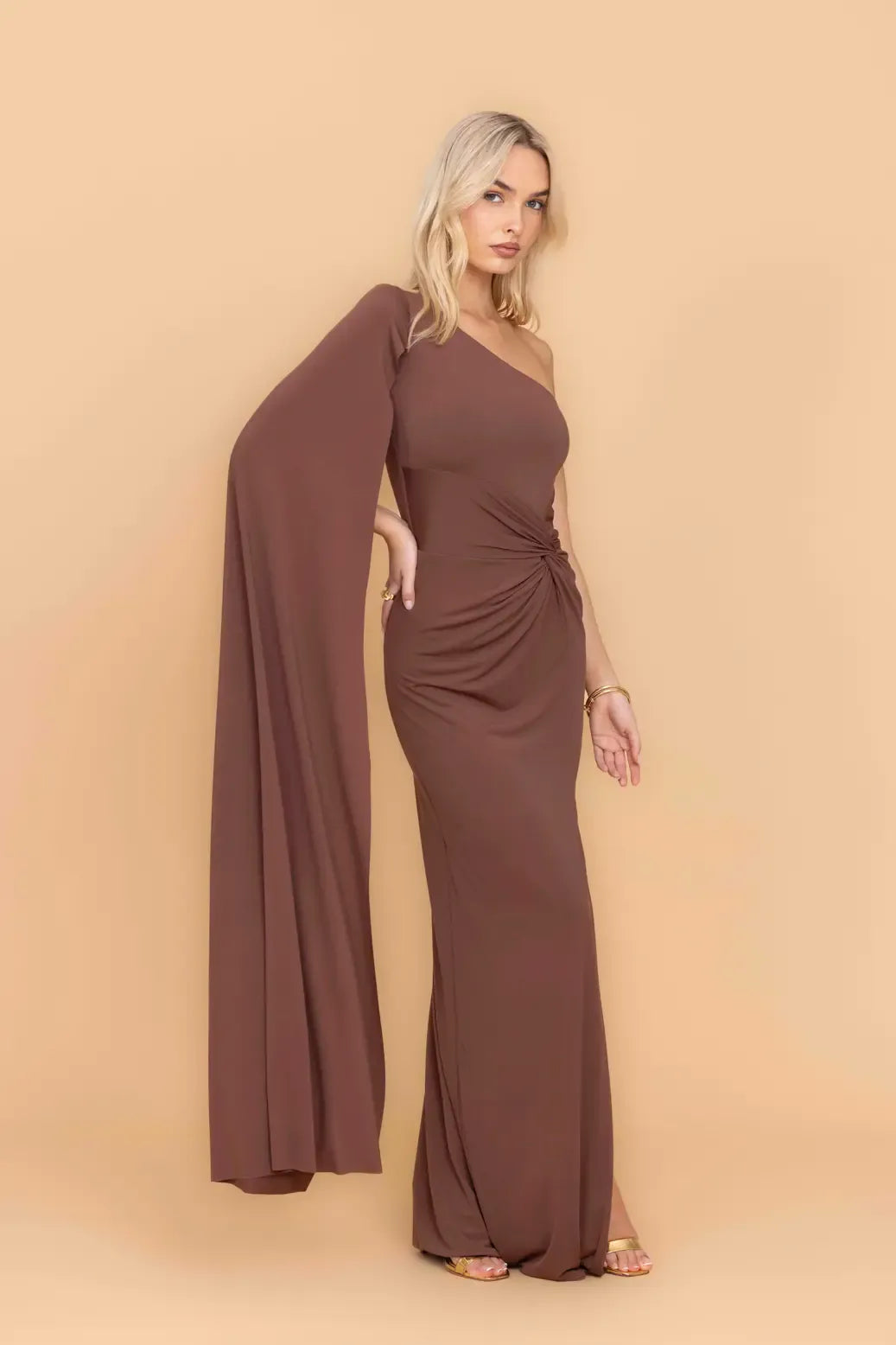アパルトモン alpaca Long Gown ブラウン BRAX Dark Brown Cape Sleeve Maxi Dress | WalG London