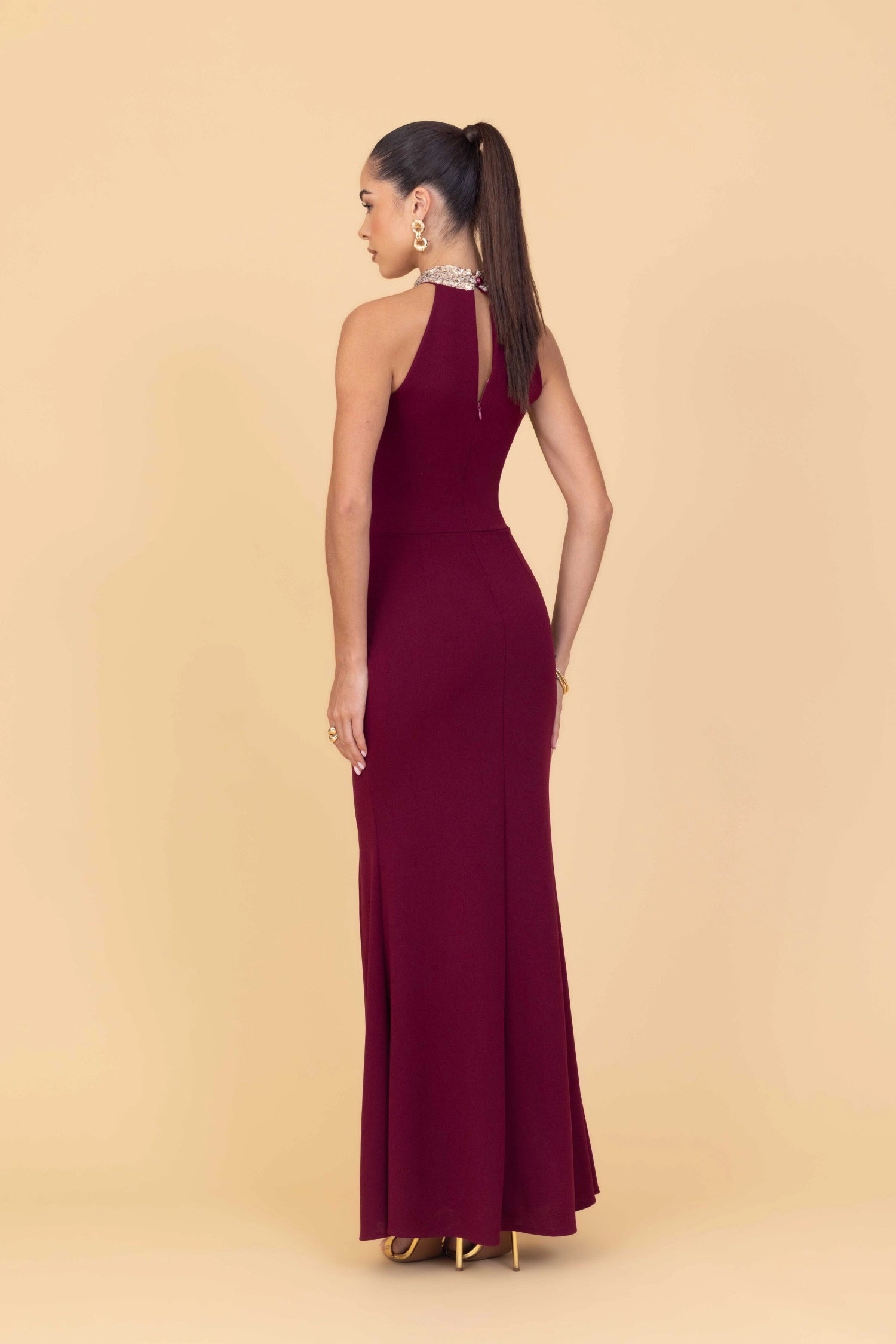 Weinrotes Maxikleid SABRINA mit goldenen Pailletten