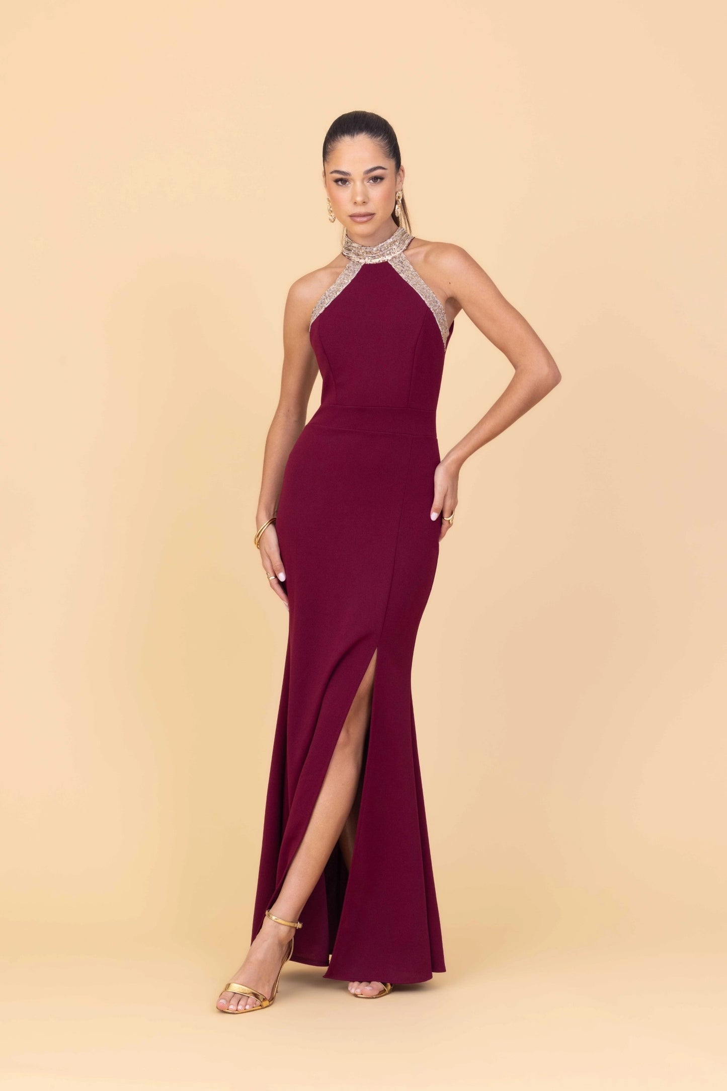 Weinrotes Maxikleid SABRINA mit goldenen Pailletten